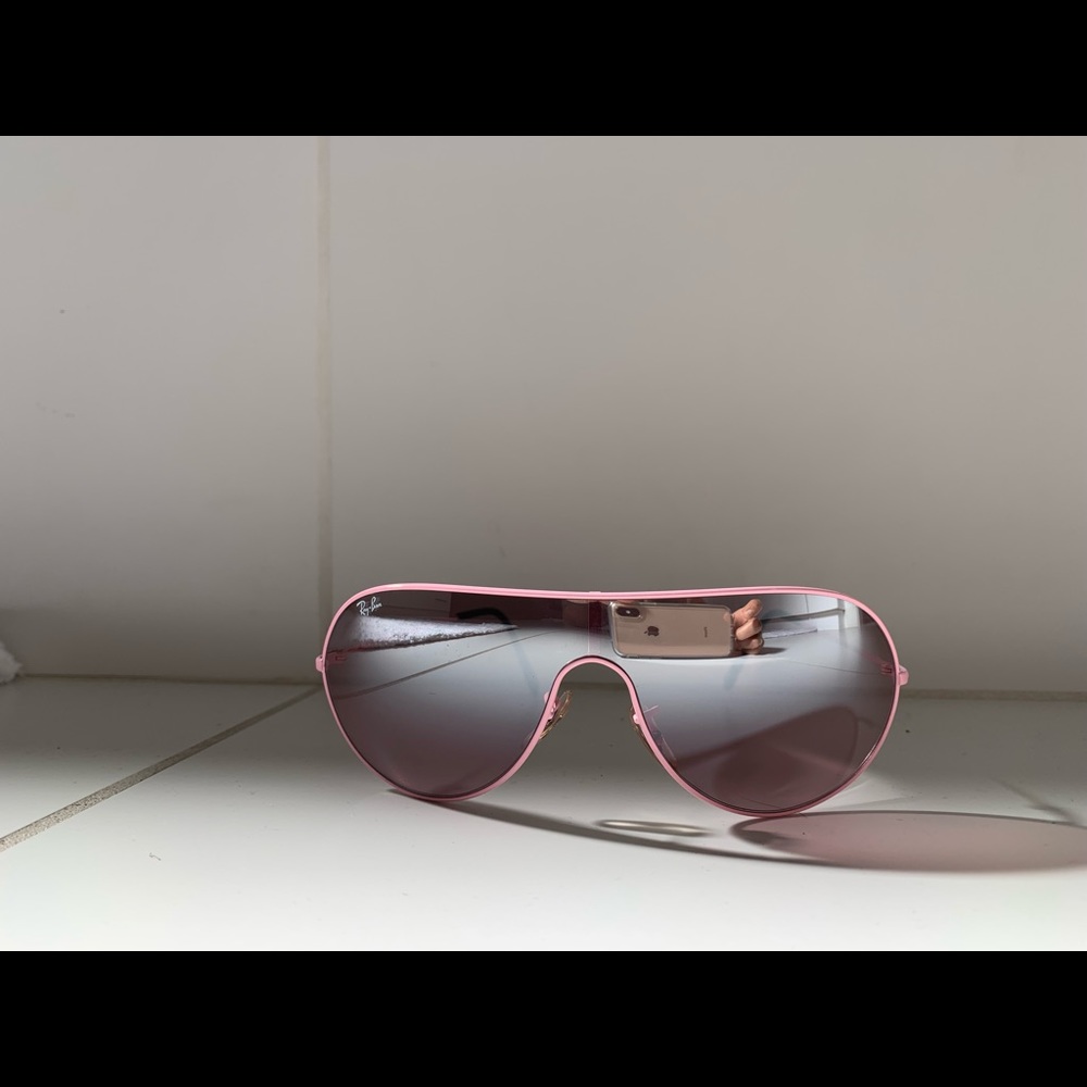 No scratches, great condition.